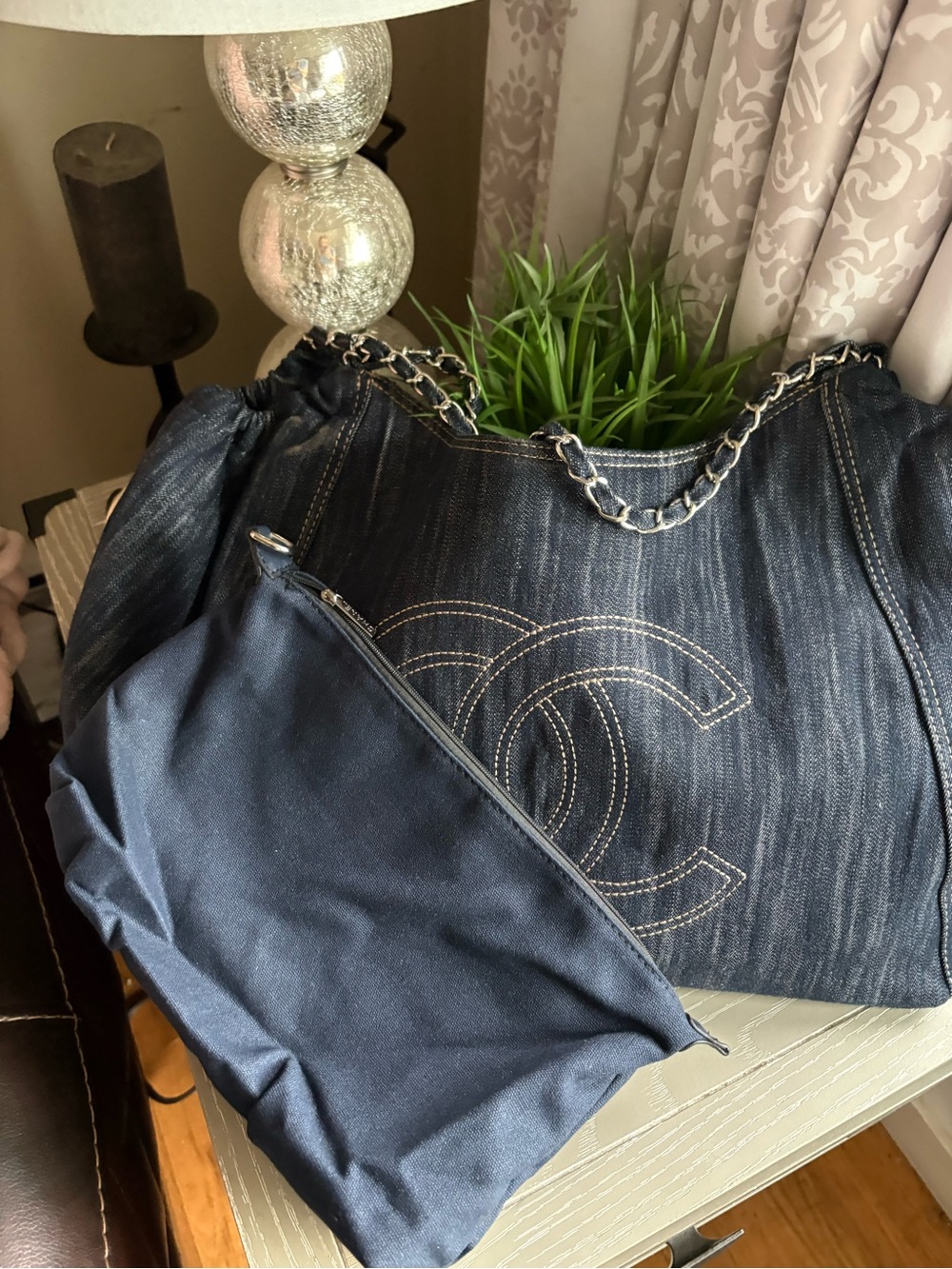 FASHION Dark Blue Denim Shoulder Tote with Interlocking CC with pouch - Picture 13 of 14